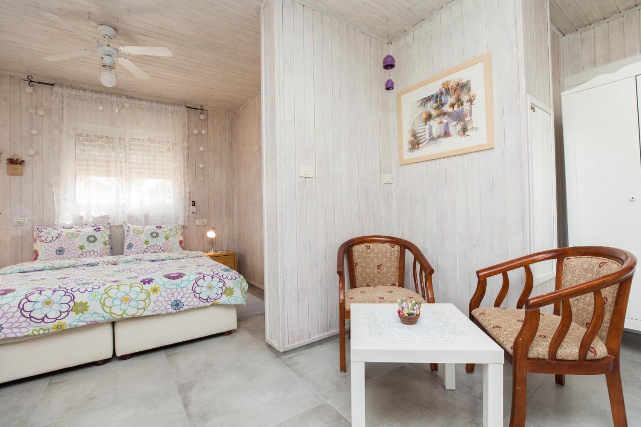 Leyad Hashmura Lodging Yesud HaMa'ala Dış mekan fotoğraf