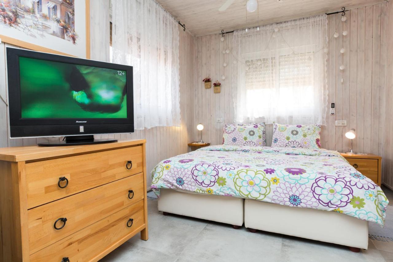 Leyad Hashmura Lodging Yesud HaMa'ala Dış mekan fotoğraf
