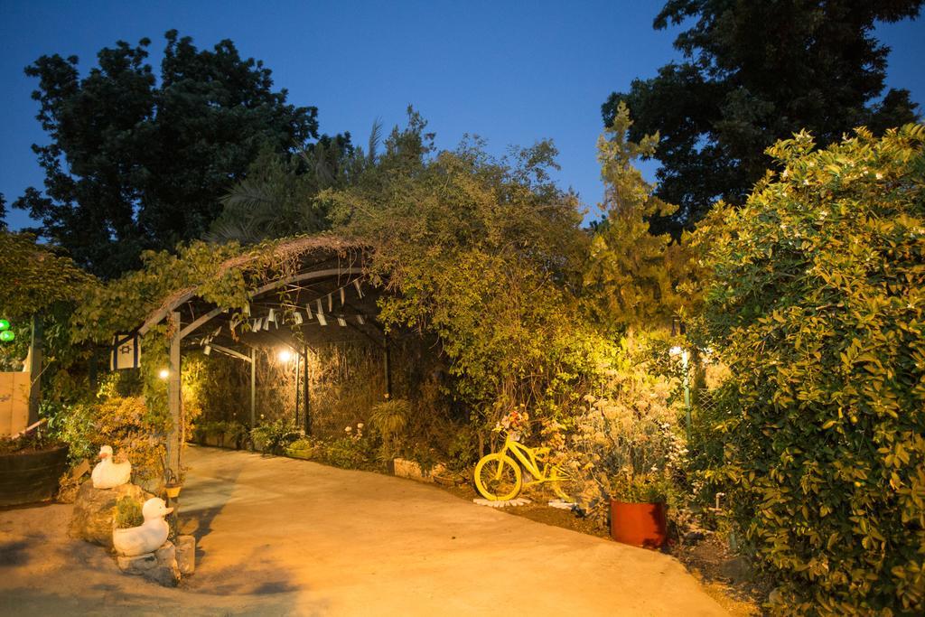 Leyad Hashmura Lodging Yesud HaMa'ala Dış mekan fotoğraf